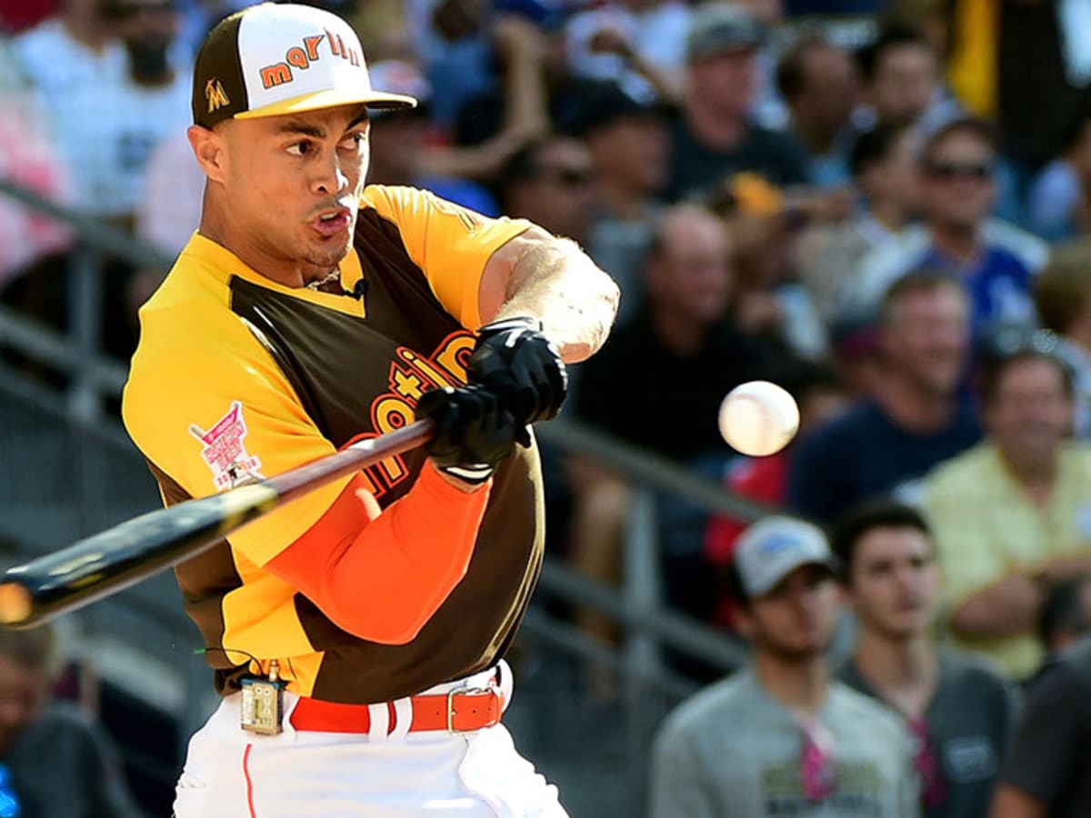 16 Home Run Derby Tracker Giancarlo Stanton Wins In Rout Sports Illustrated