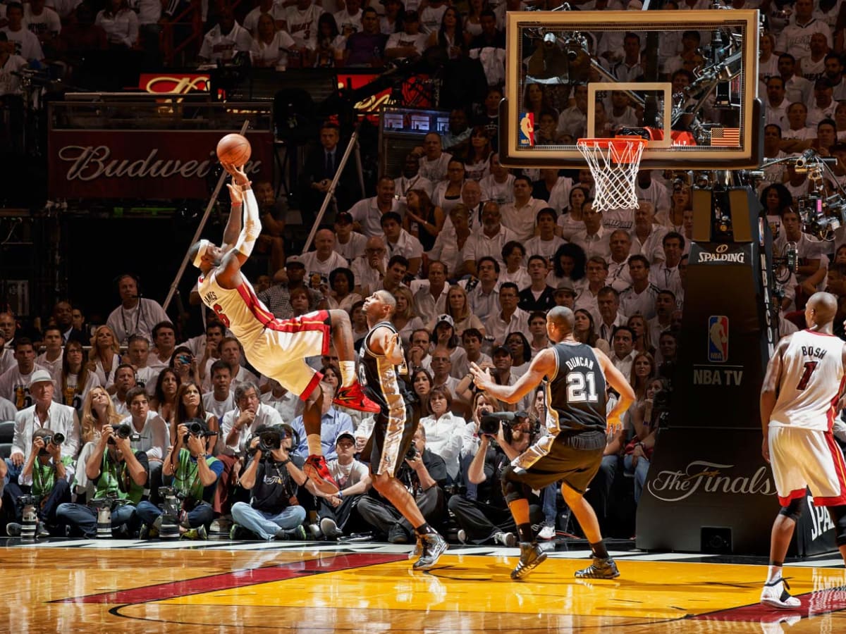 LeBron James, Chris Bosh, Dwyane Wade carry Heat to 3-1 lead over Bulls