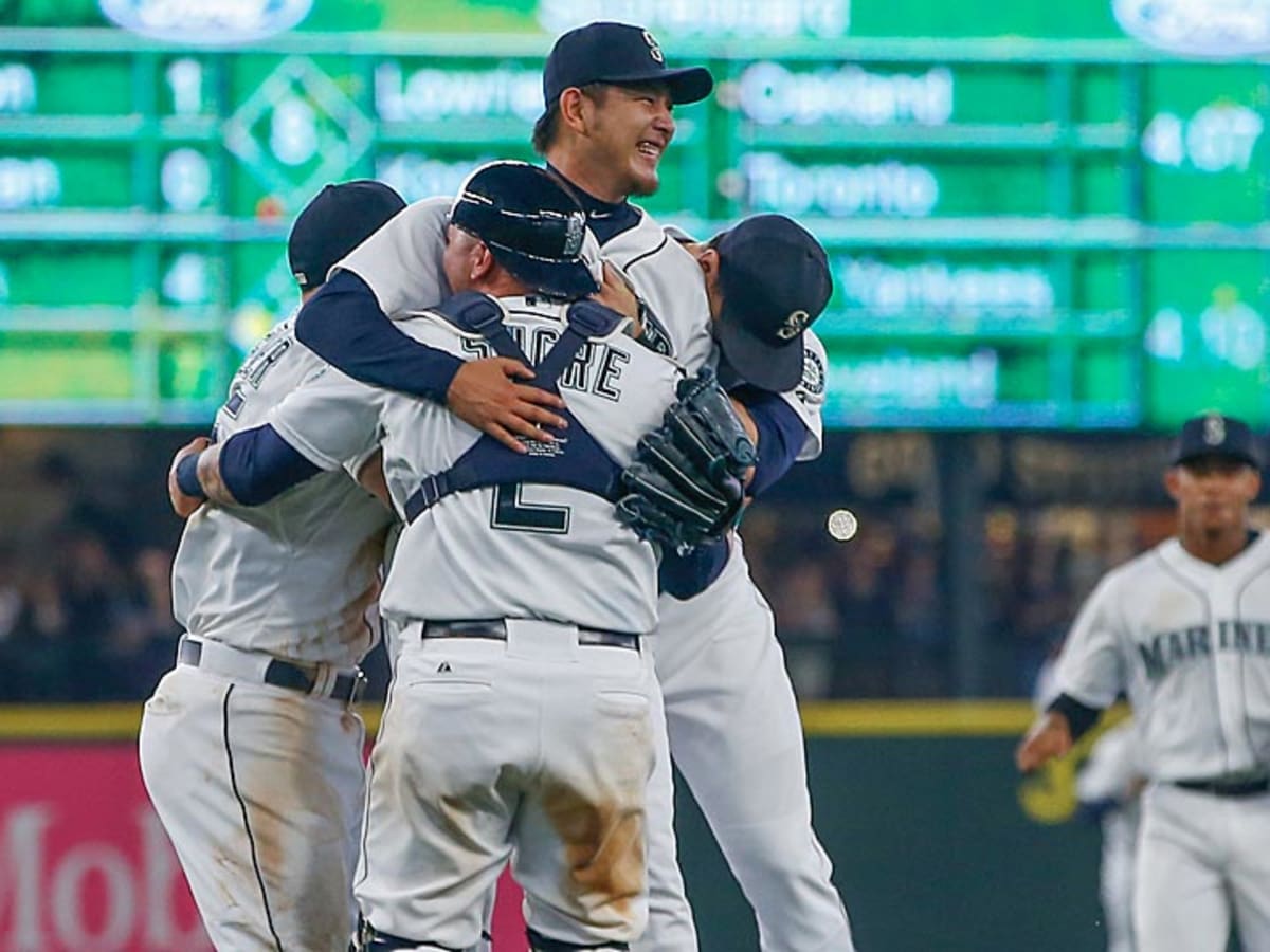 Iwakuma tosses no-hitter in Seattle's 3-0 win over Orioles