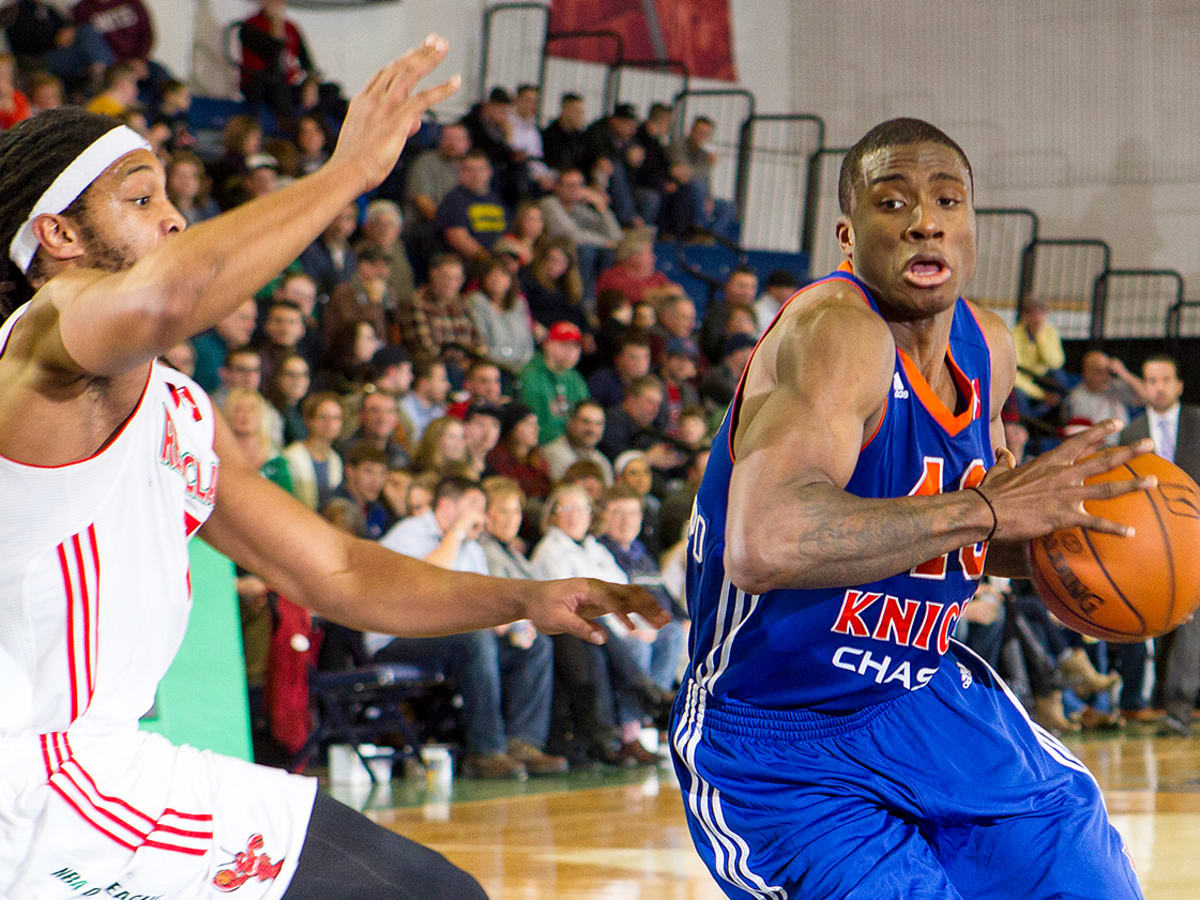 New York Knicks draft pick Thanasis Antetokounmpo took big discount to play  in D-League - Sports Illustrated