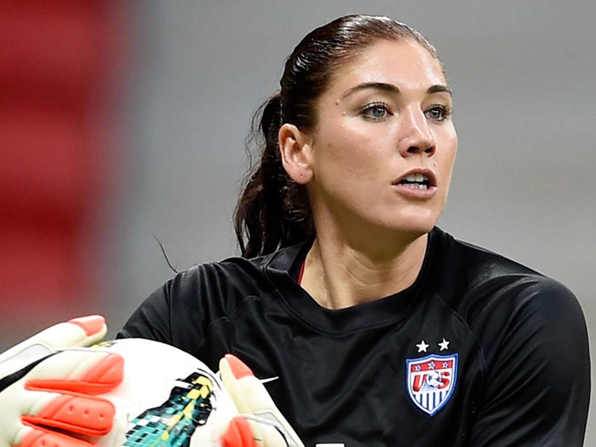 Uswnt Goalie Hope Solo Suspended For 30 Days By U S Soccer Sports Illustrated