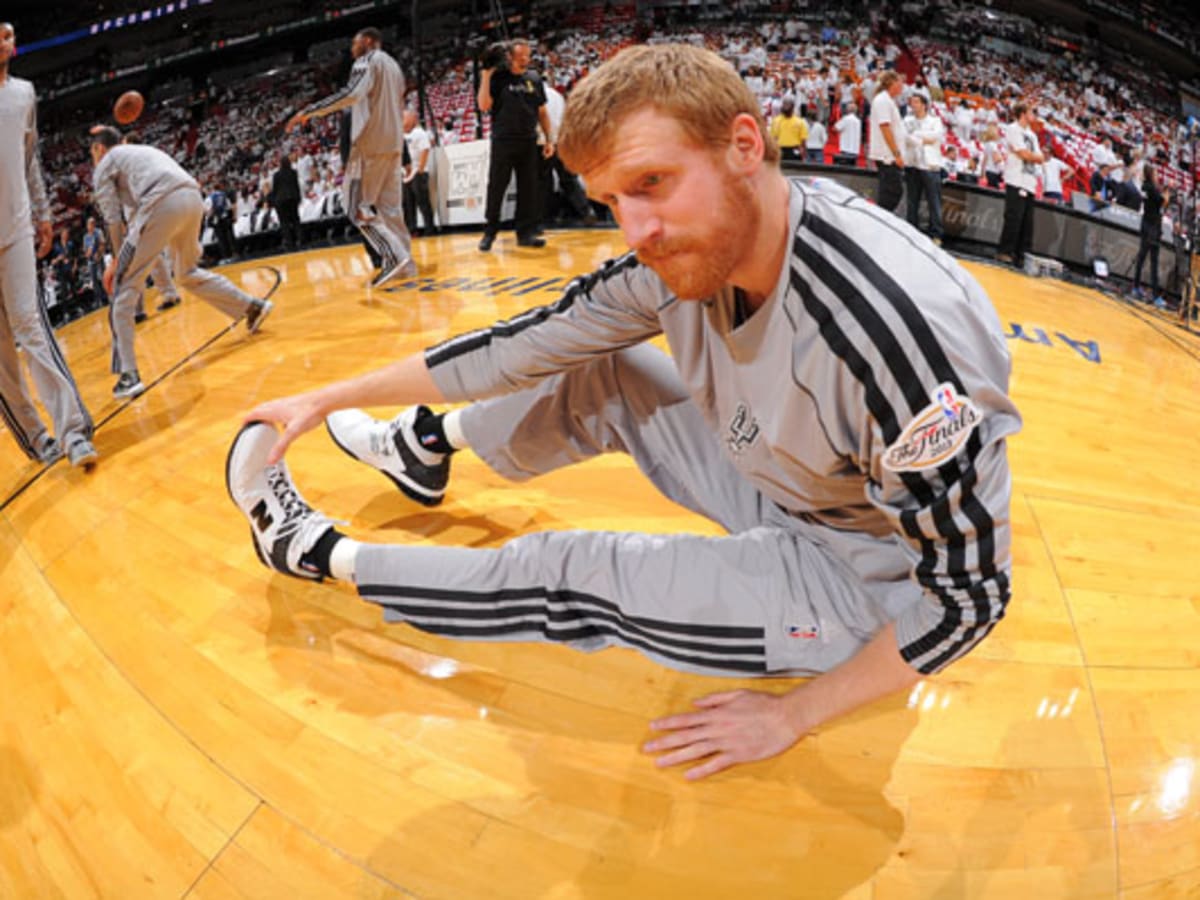 Excepcional Realista Viva Of Course Matt Bonner Wore New Balances, and Of Course He Was Mercilessly  Mocked By Other Players - Sports Illustrated