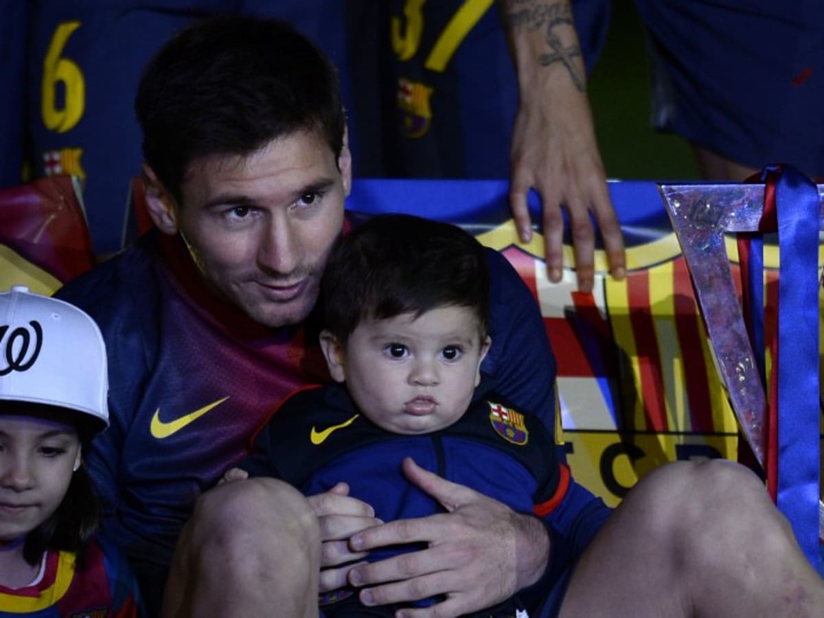 Reciteren Vermeend Wonen Barcelona F Lionel Messi's hometown bans parents from naming children Messi  - Sports Illustrated