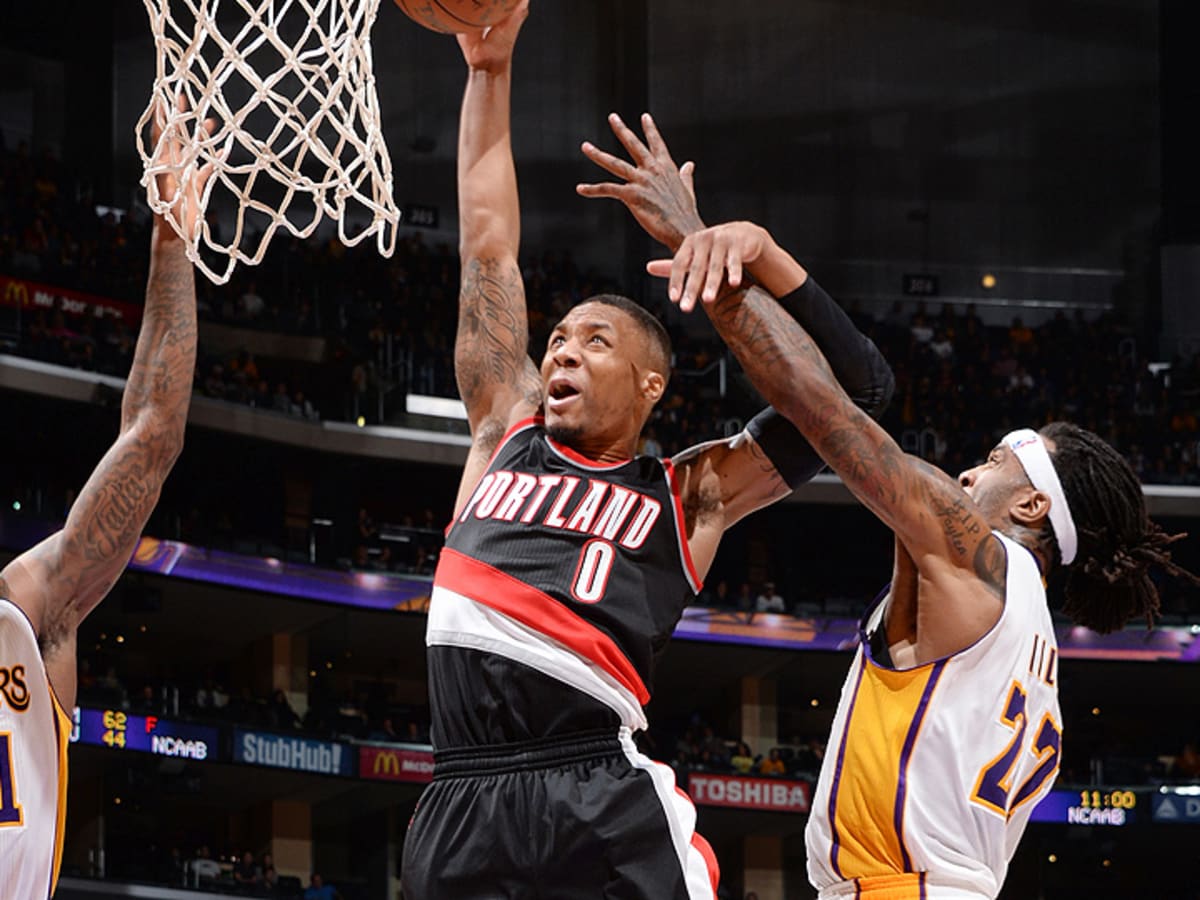damian lillard dunk