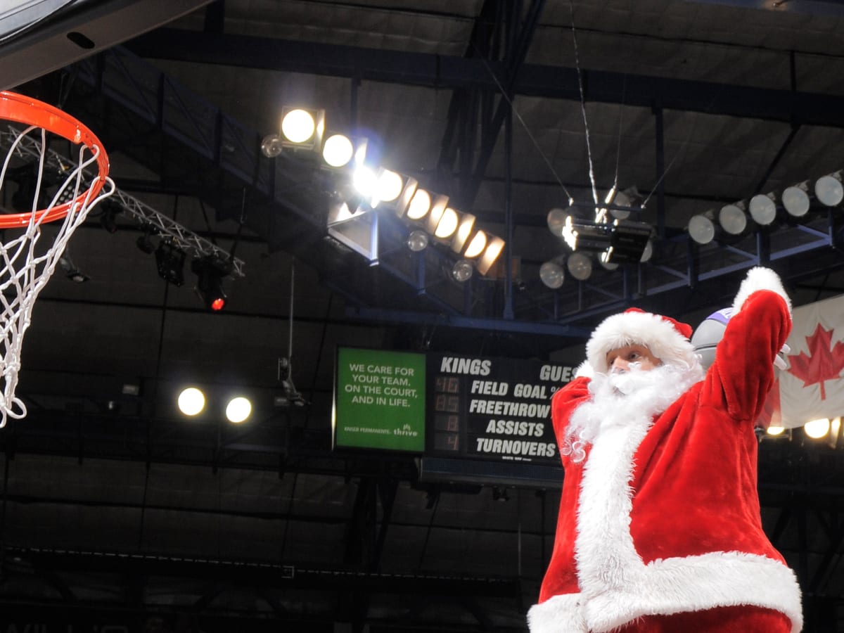 NBA 2K15 Adds Christmas, Pride & Cavs Alternate Jerseys 