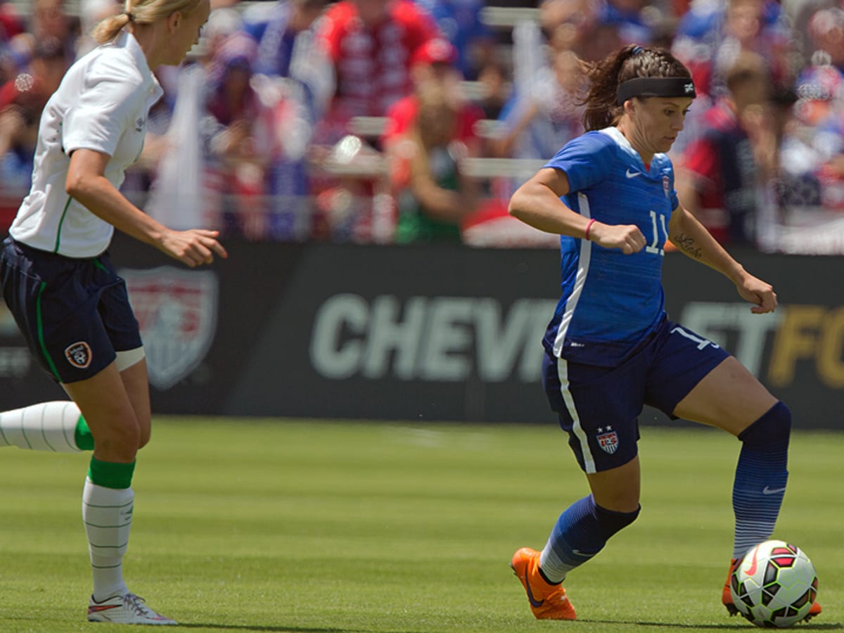 What Is the World Cup Headband Worn By the U.S. Players? - The New