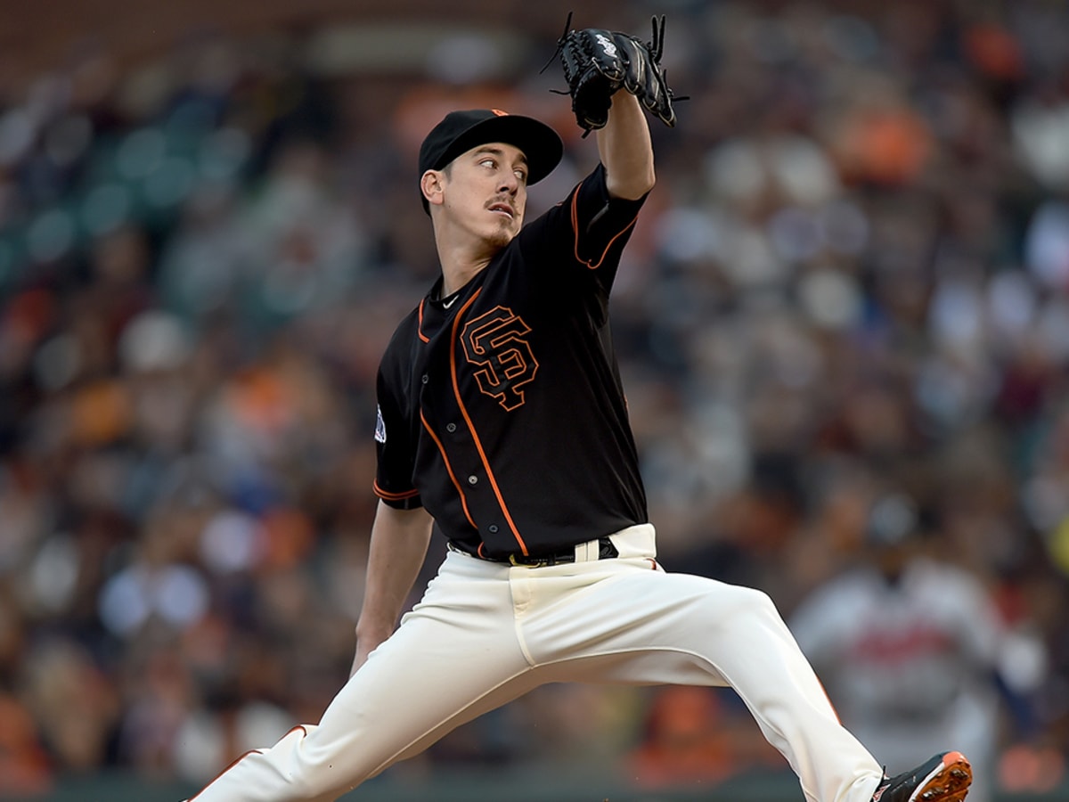 MLB: Giants' Tim Lincecum diagnosed with degenerative hips