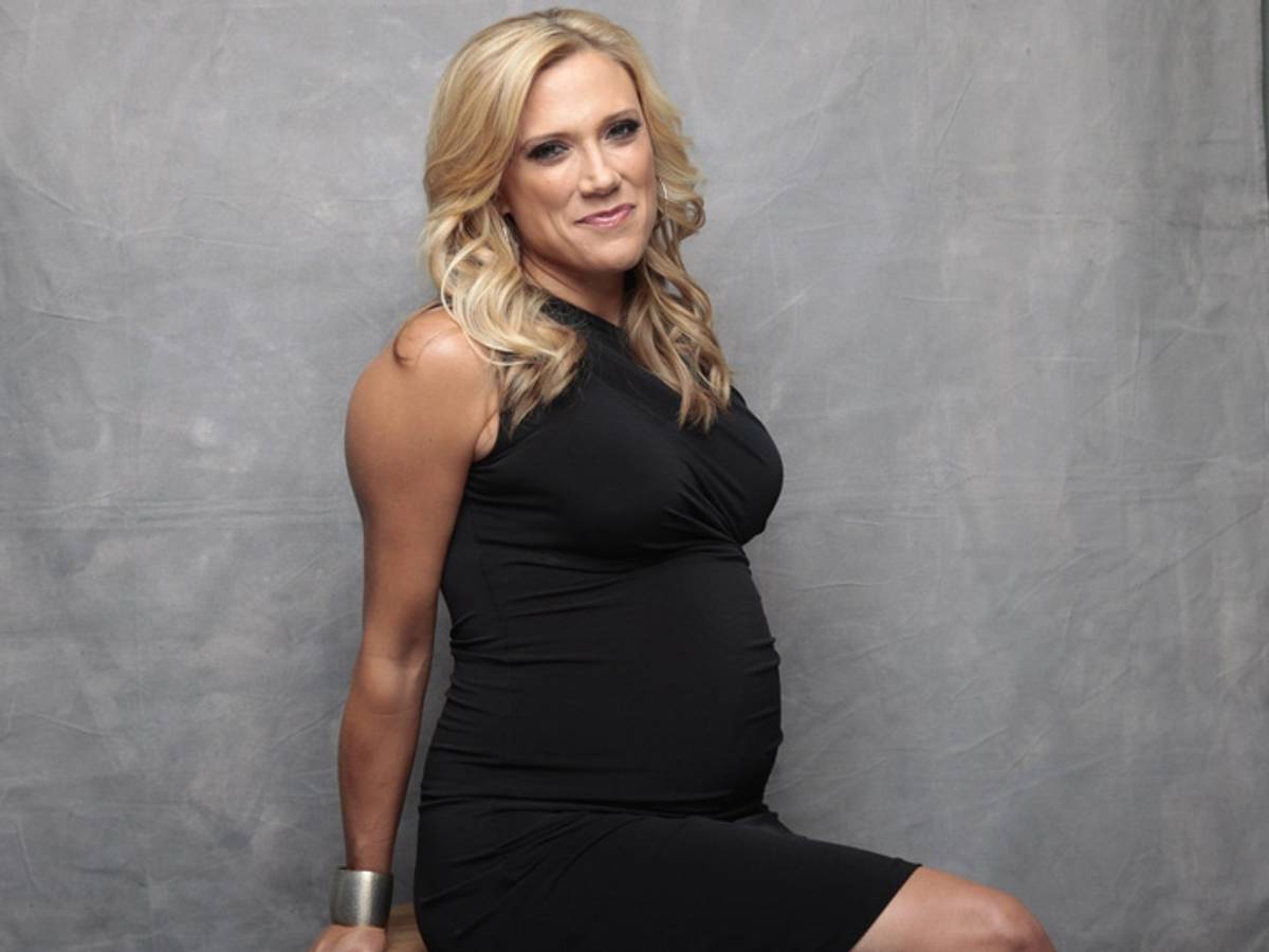 How women in sports media cope with pregnancy, work - Sports Illustrated