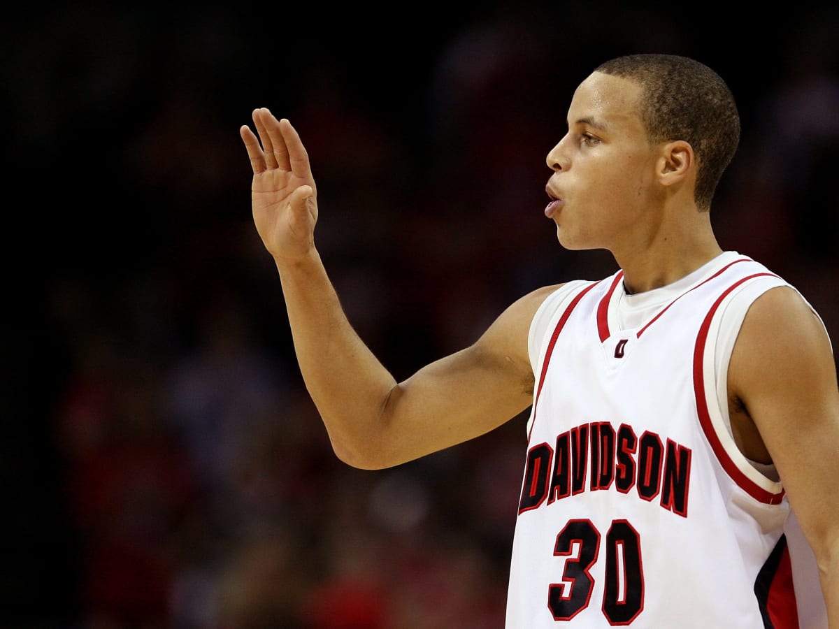 NBA star Stephen Curry earns degree from Davidson College