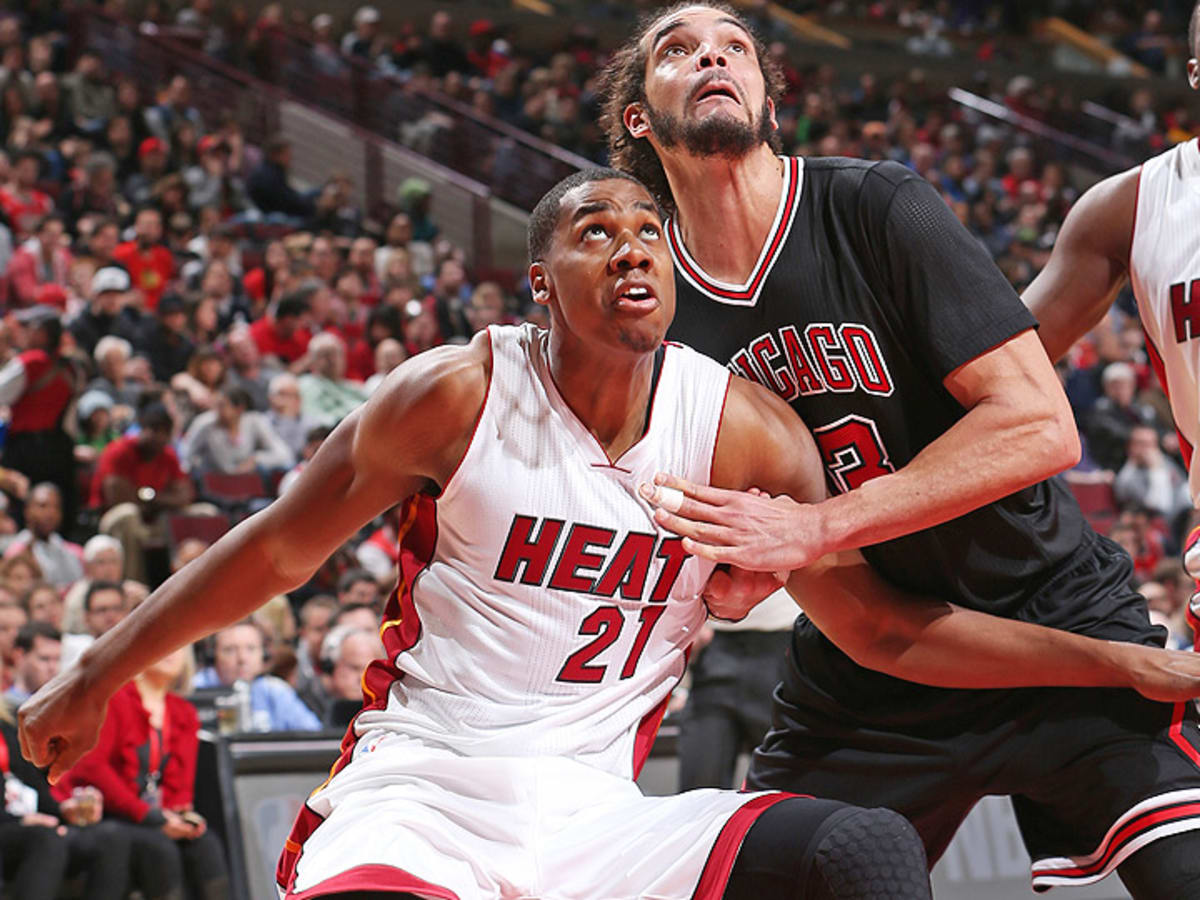 Hassan Whiteside triple-double: Heat defeat Bulls in Chicago - Sports  Illustrated