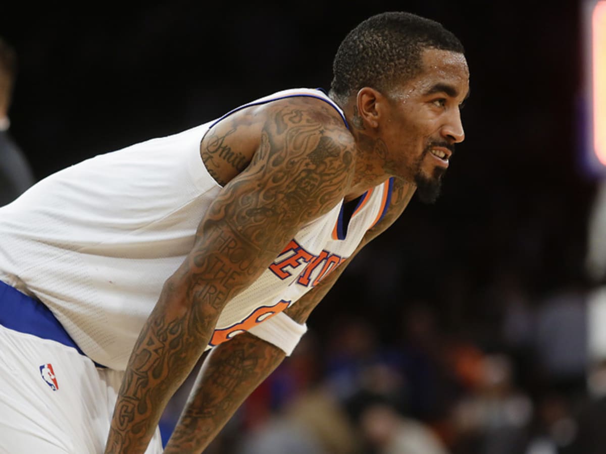Knicks president Phil Jackson takes digs at Nets' Andrea Bargnani