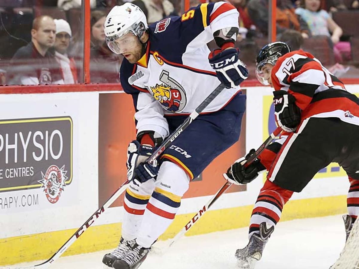 Reebok Ottawa Senators Hockey Jersey Adult Small NHL - **altered