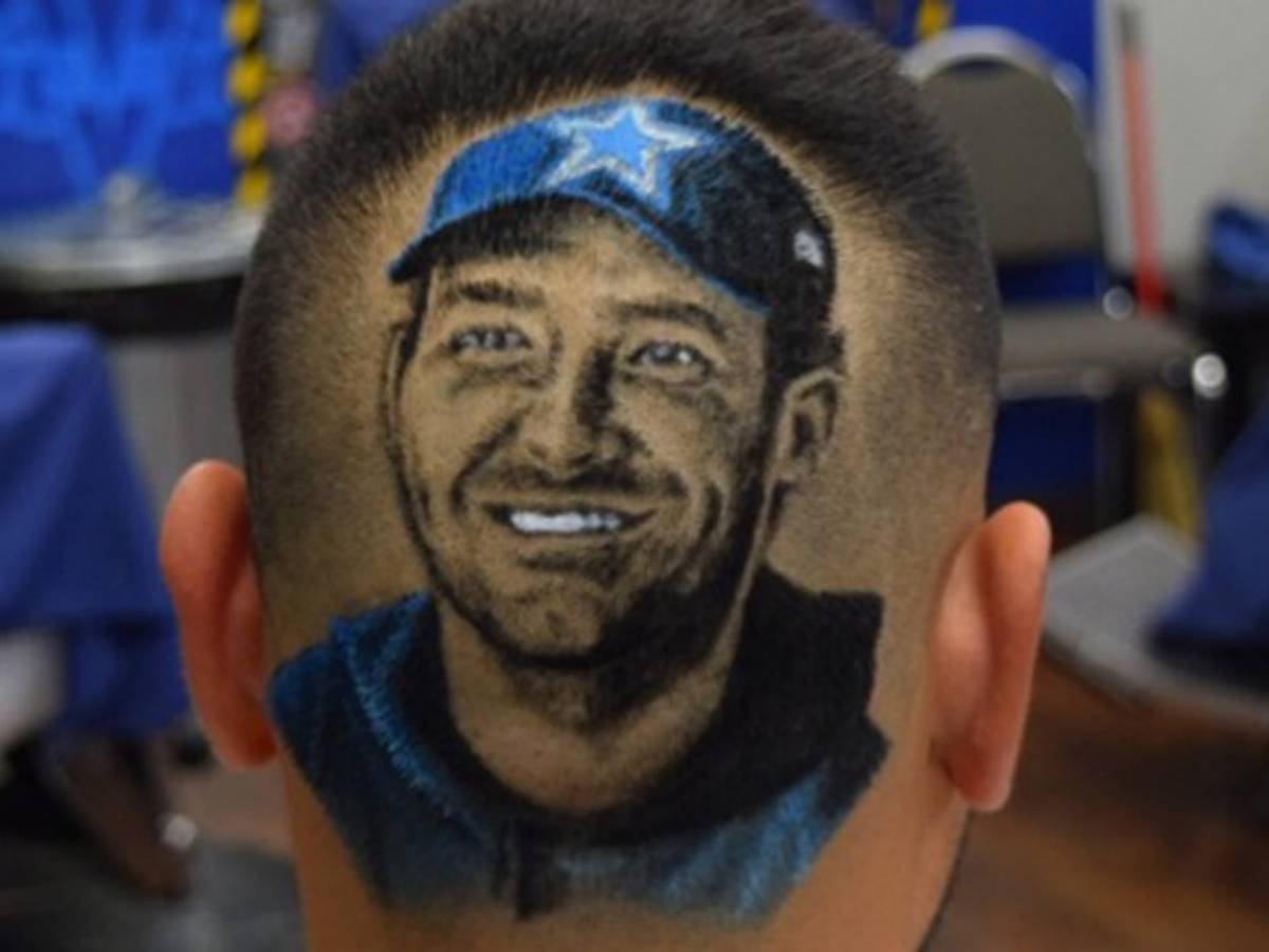 Dallas Cowboys fan has Tony Romo etched into his head - Sports Illustrated