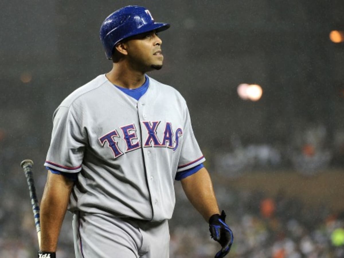 Rangers to extend qualifying offer to Nelson Cruz - Sports Illustrated