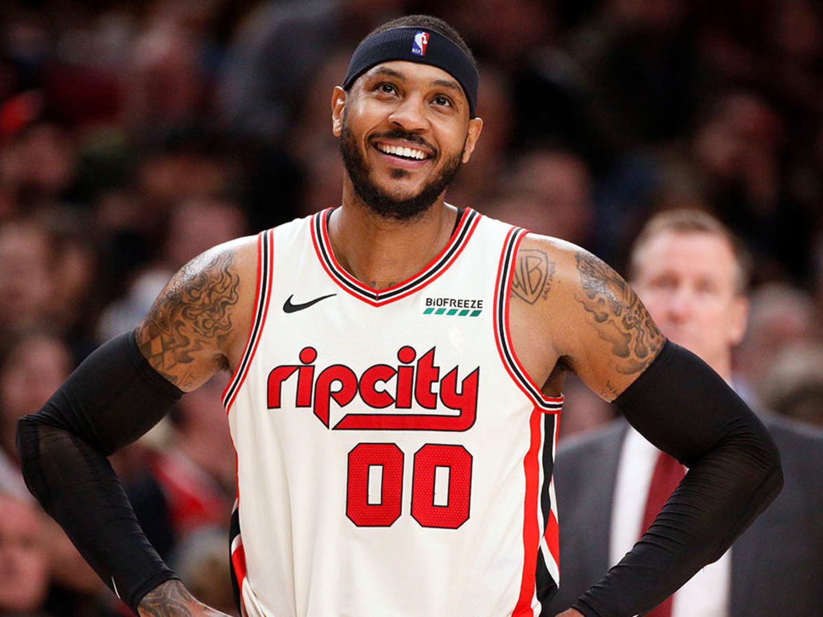 Carmelo Anthony Traded to Hawks, Then Waived; Rockets in Pursuit - Blazer's  Edge