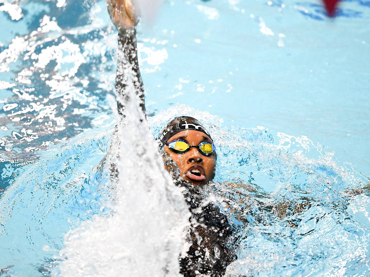 Olympic swimmer Simone Manuel speaks out on racial injustice, diversity -  Sports Illustrated