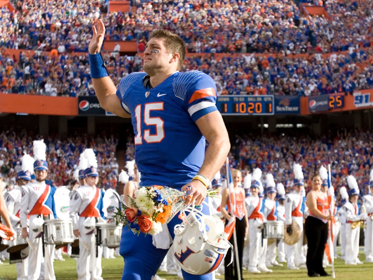 Florida Gator Great Tim Tebow Named to College Football Hall of Fame -  Sports Illustrated Florida Gators News, Analysis and More