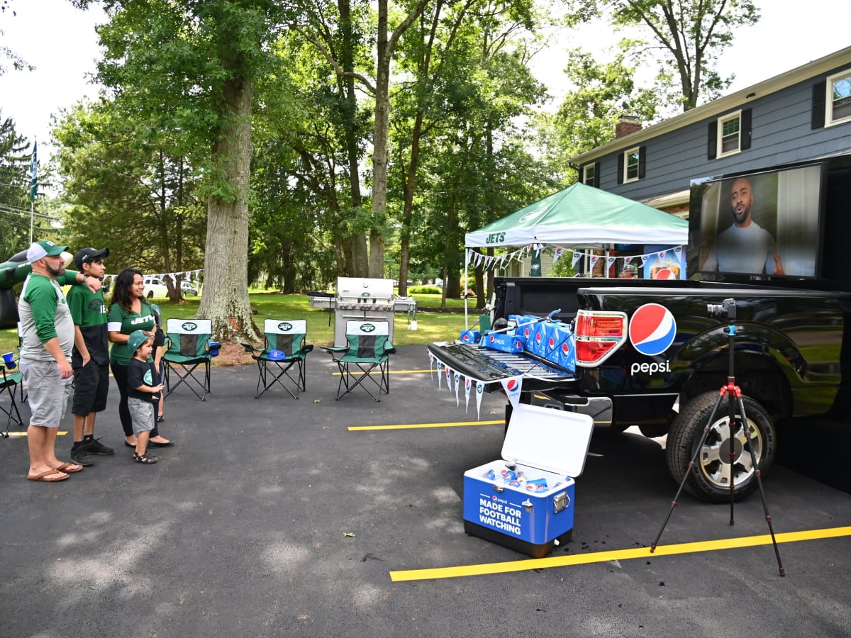 New York Jets fans get a crazy home tailgate experience from Pepsi