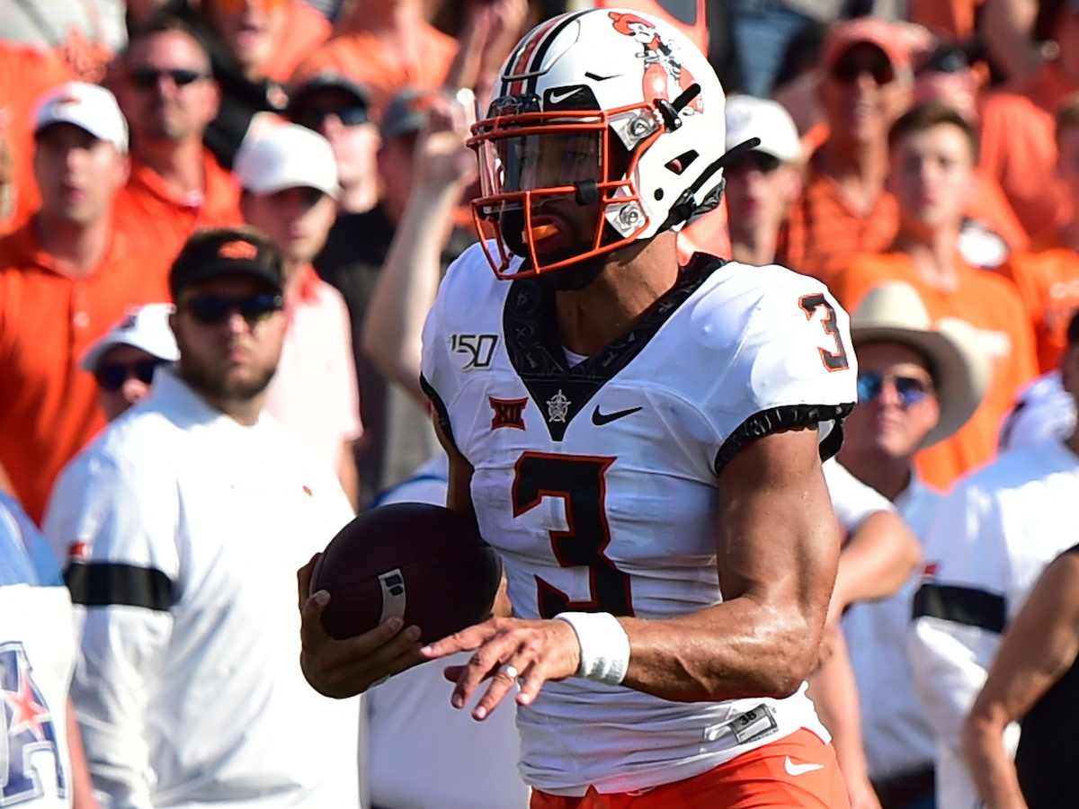 spencer sanders is a year older and a year more secure and mature sports illustrated oklahoma state cowboys news analysis and more