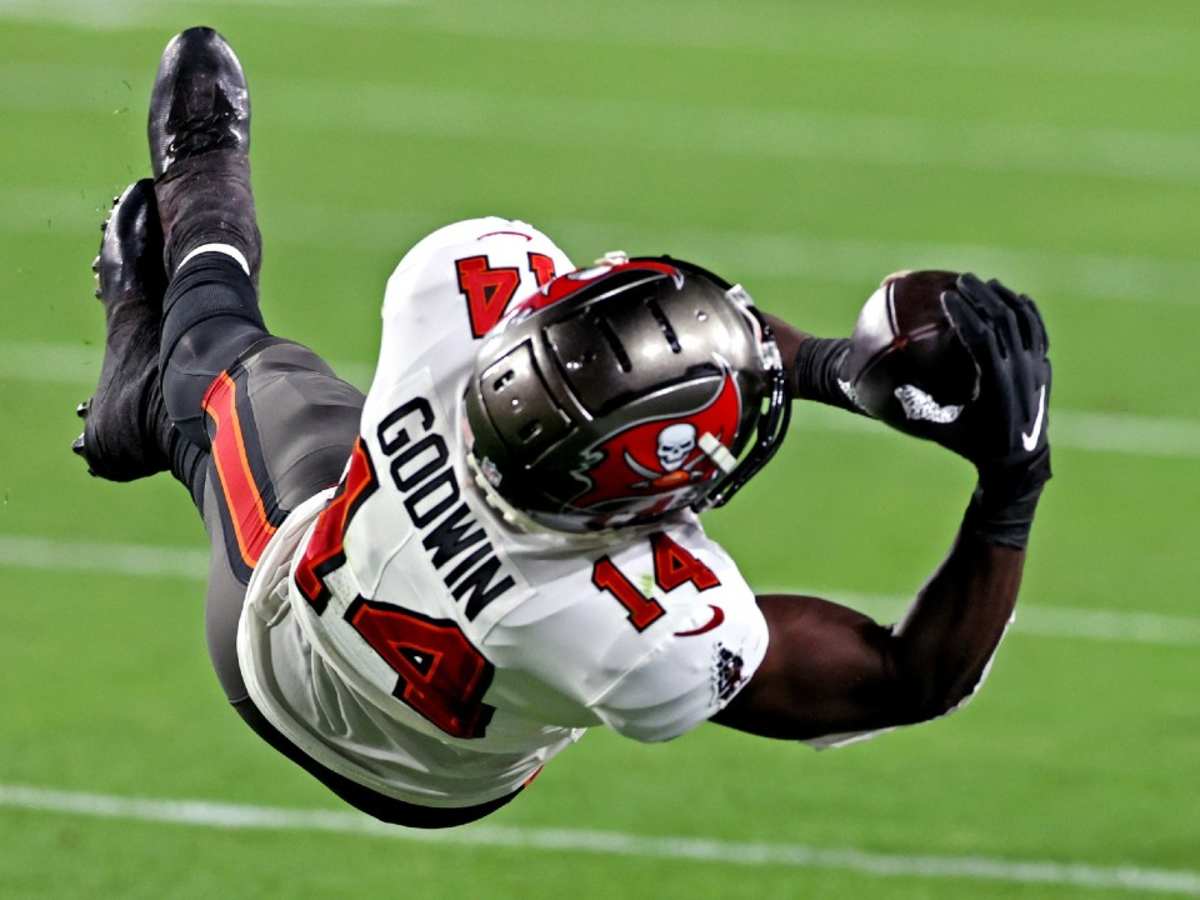 Which Tampa Bay Buccaneers Are Set To Become Free Agents Sports Illustrated Tampa Bay Buccaneers News Analysis And More