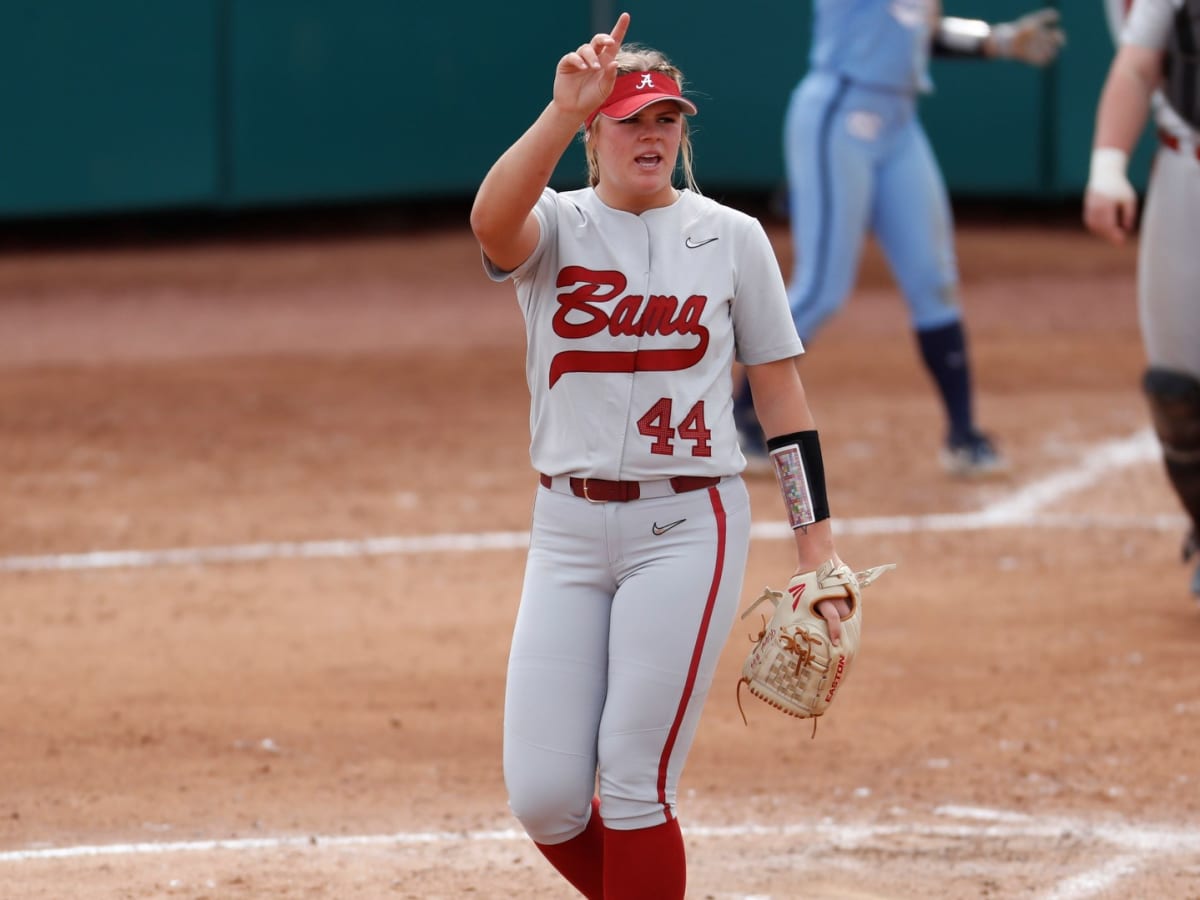 Kilfoyl Strikes Out 15 In Alabama Softball S 9 0 Win In Ncaa Regional Opener Sports Illustrated Alabama Crimson Tide News Analysis And More