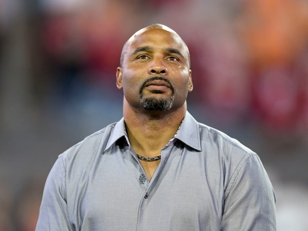 Reports Former Jacksonville Jaguars Safety Donovin Darius Arrested For Dui And Sent To Hospital For Evaluation Over Weekend Sports Illustrated Jacksonville Jaguars News Analysis And More