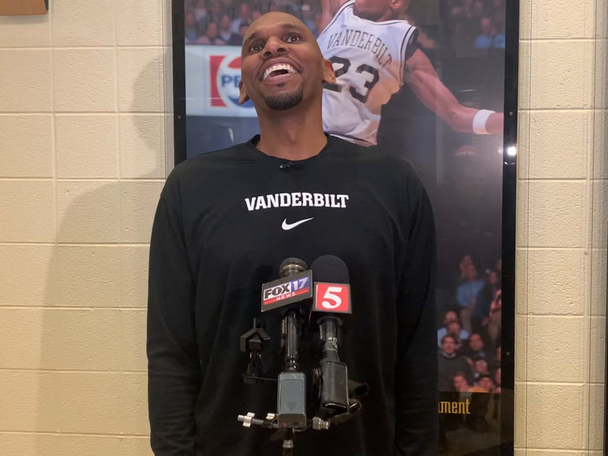 Jerry Stackhouse Ejected After Going Off On Refs During Vanderbilt