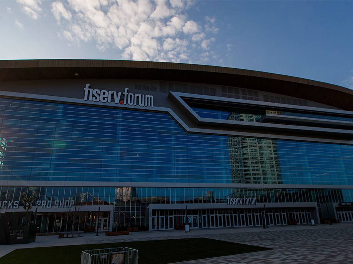 Tracking NBA teams, players helping to pay arena staff - Sports Illustrated