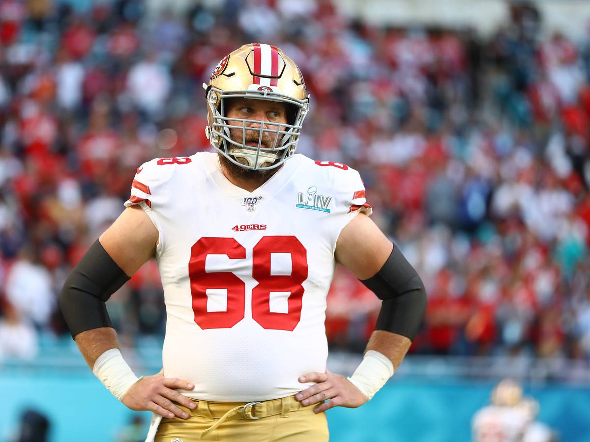 49ers Sign Tom Compton, Release Mike 