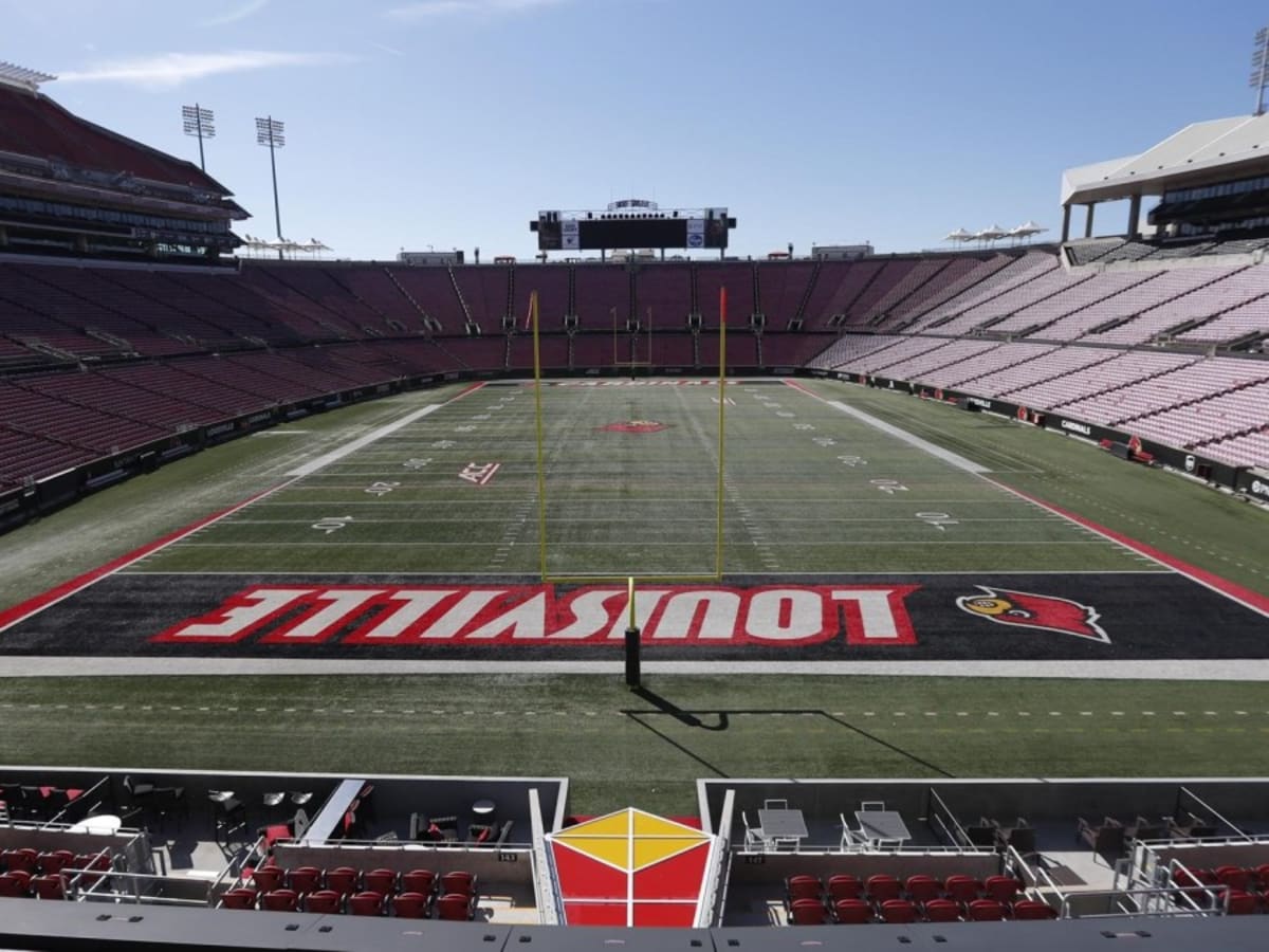 UofL adds clear bag policy, magnetic wanding at football games