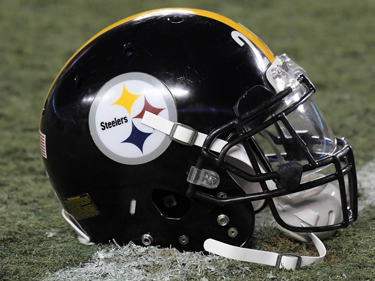 Fan Who Died in Escalator Fall at Steelers Game Identified - Sports  Illustrated