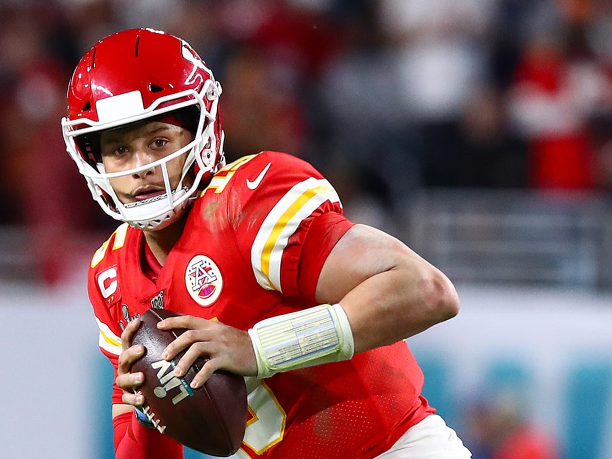 Patrick Mahomes Contract Chiefs Agree To Record 10 Year Extension Sports Illustrated