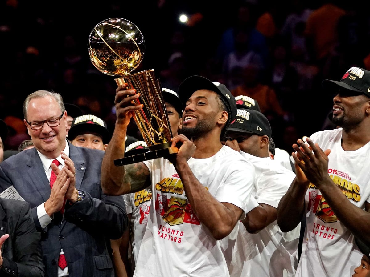 Kawhi Leonard Doesn't Know What a Raptors Championship Title Would Mean to  Canada