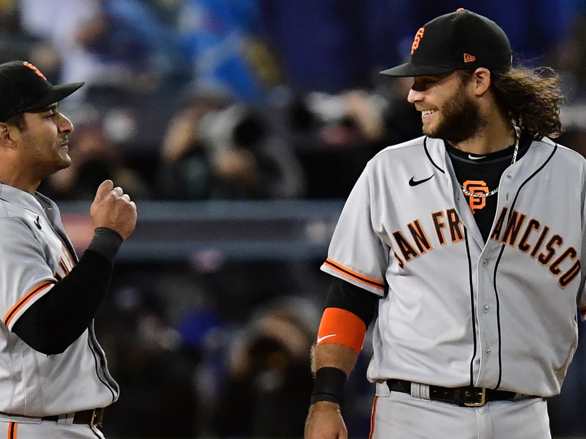 Brandon Crawford's kids get first pitch on big day for Giants star