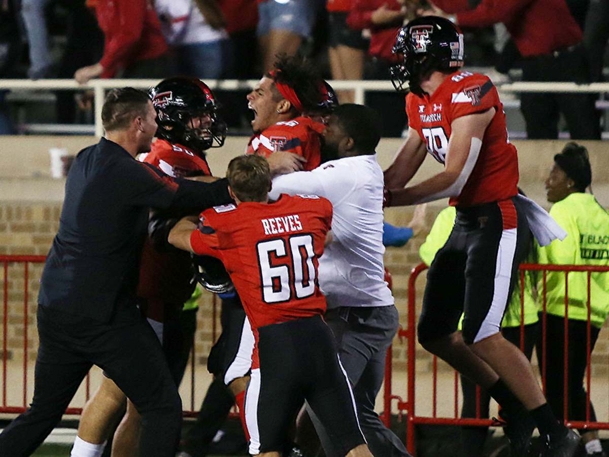 Texas Tech Beats Iowa State Off Of 62 Yard Walk Off Field Goal Sports Illustrated