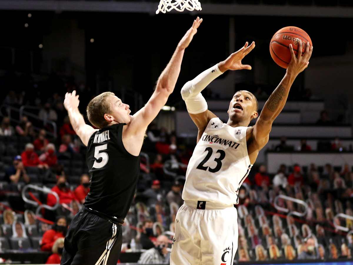 Preview Bearcats Travel To Norwood For The 89th Crosstown Shootout All Bearcats