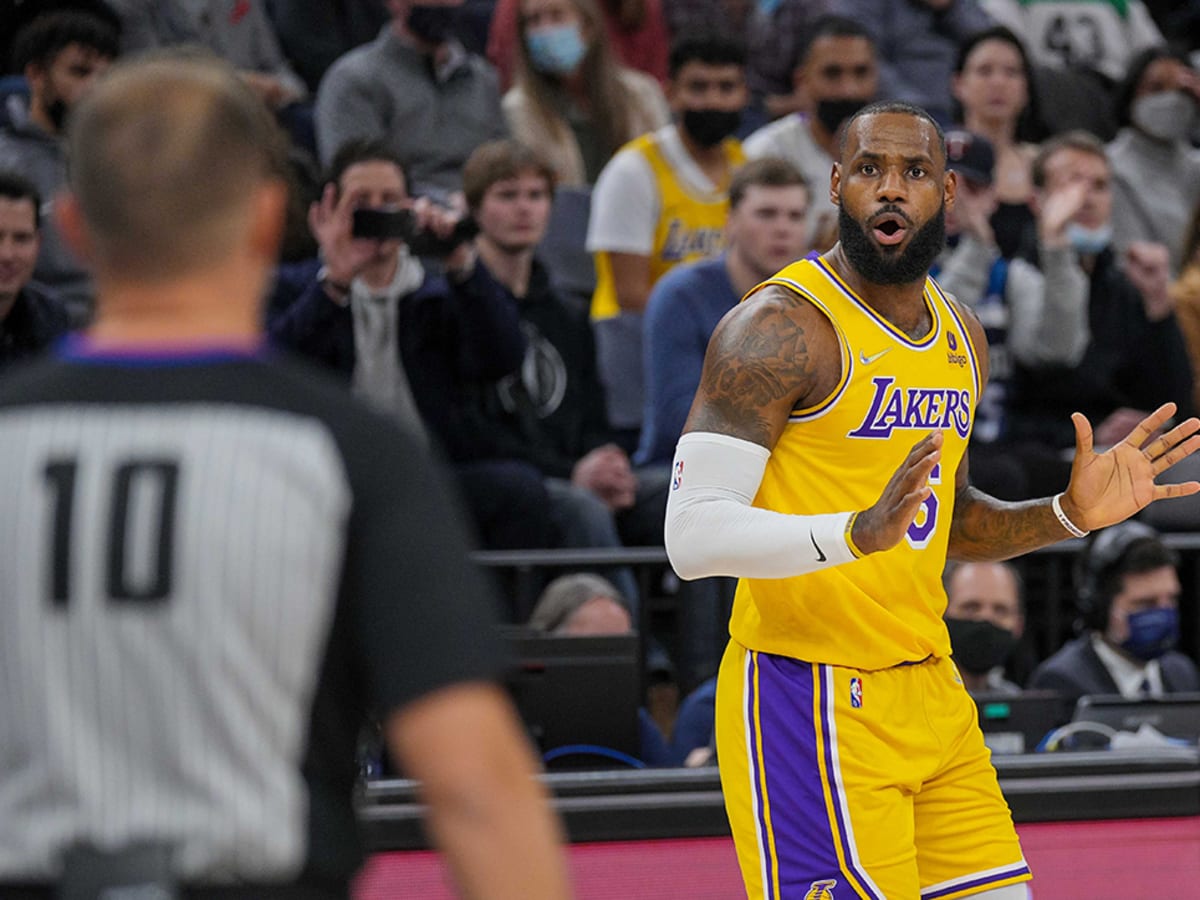 LeBron compares COVID-19 to flu, cold in Instagram post - Sports Illustrated