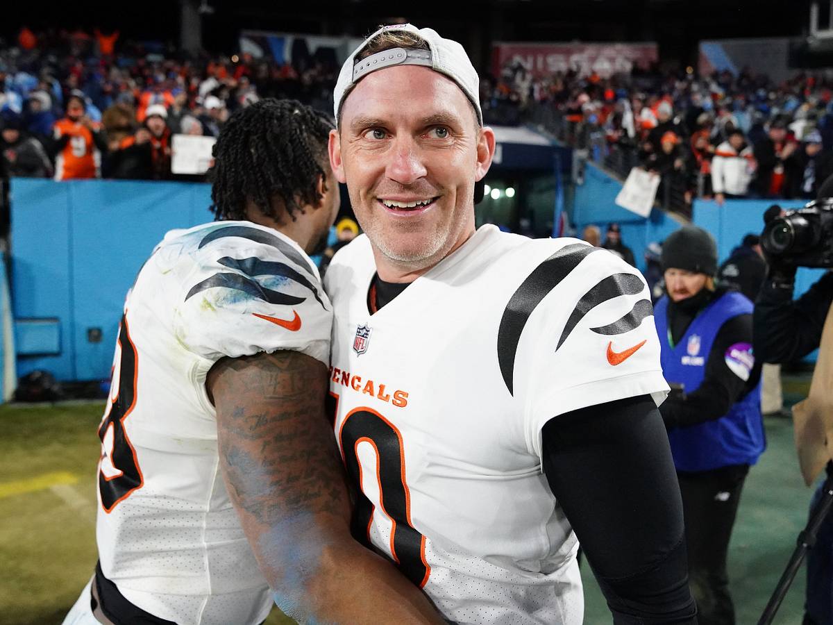Cincinnati Bengals Re-Sign Veteran Punter Kevin Huber to New Contract -  Sports Illustrated Cincinnati Bengals News, Analysis and More