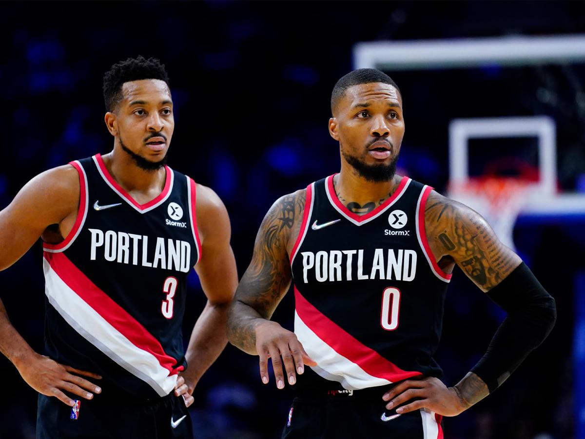 Lillard gets doused with praise - The Columbian