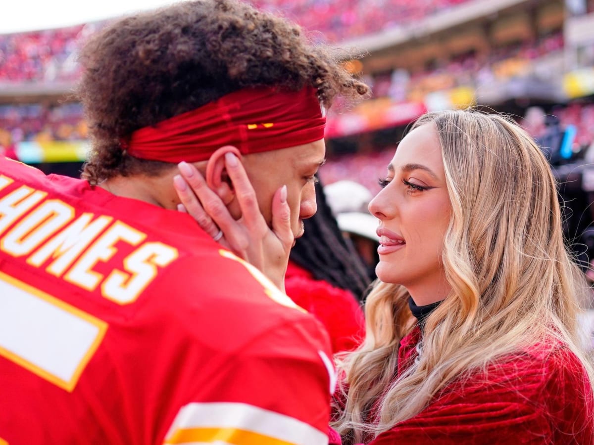 Patrick Mahomes Wife Brittany Matthews, Who Is He Married to? How They Met  – StyleCaster