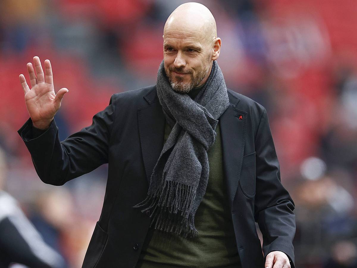 Erik ten Hag: Man United to hire Ajax 