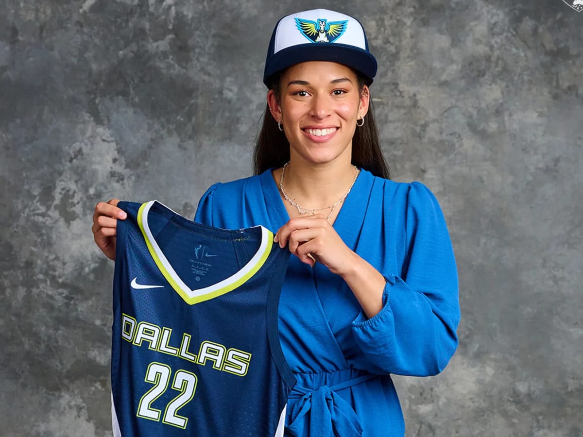 Veronica Burton ATE WINGS before being drafted to the Dallas Wings