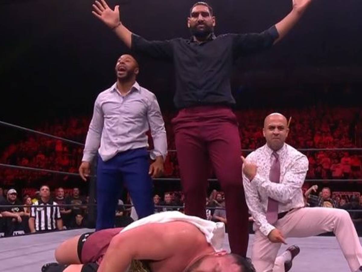 WATCH: Former Dallas Mavs Satnam Singh Makes Pro Wrestling Debut - Sports  Illustrated Dallas Mavericks News, Analysis and More