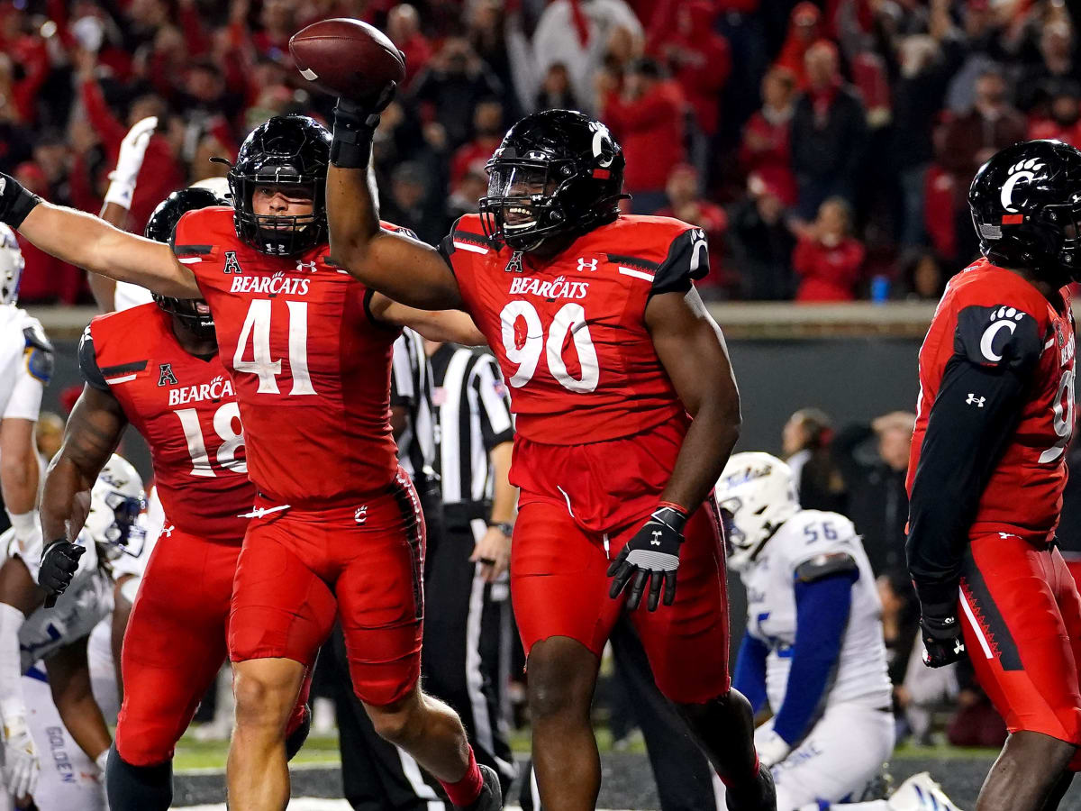 Sizing up the 2022 UC Defensive Line - All Bearcats