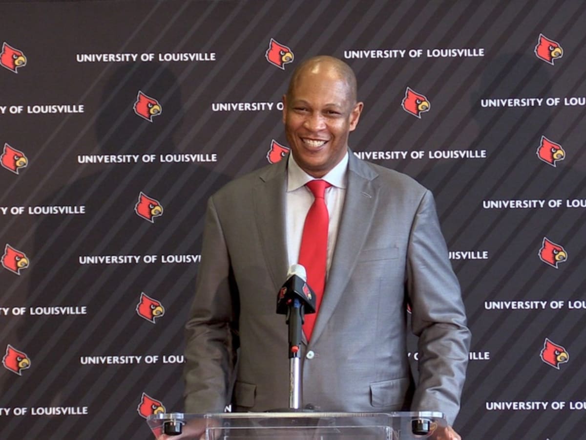 Kenny Payne: Louisville Men's Basketball Won't Use NIL in Recruiting  Pitches - Sports Illustrated Louisville Cardinals News, Analysis and More