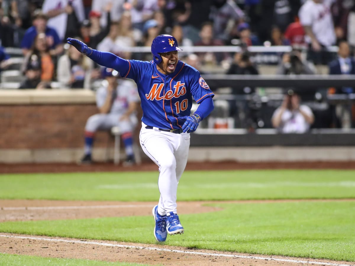Mets' Eduardo Escobar Hits First Inning HR After Promising Young