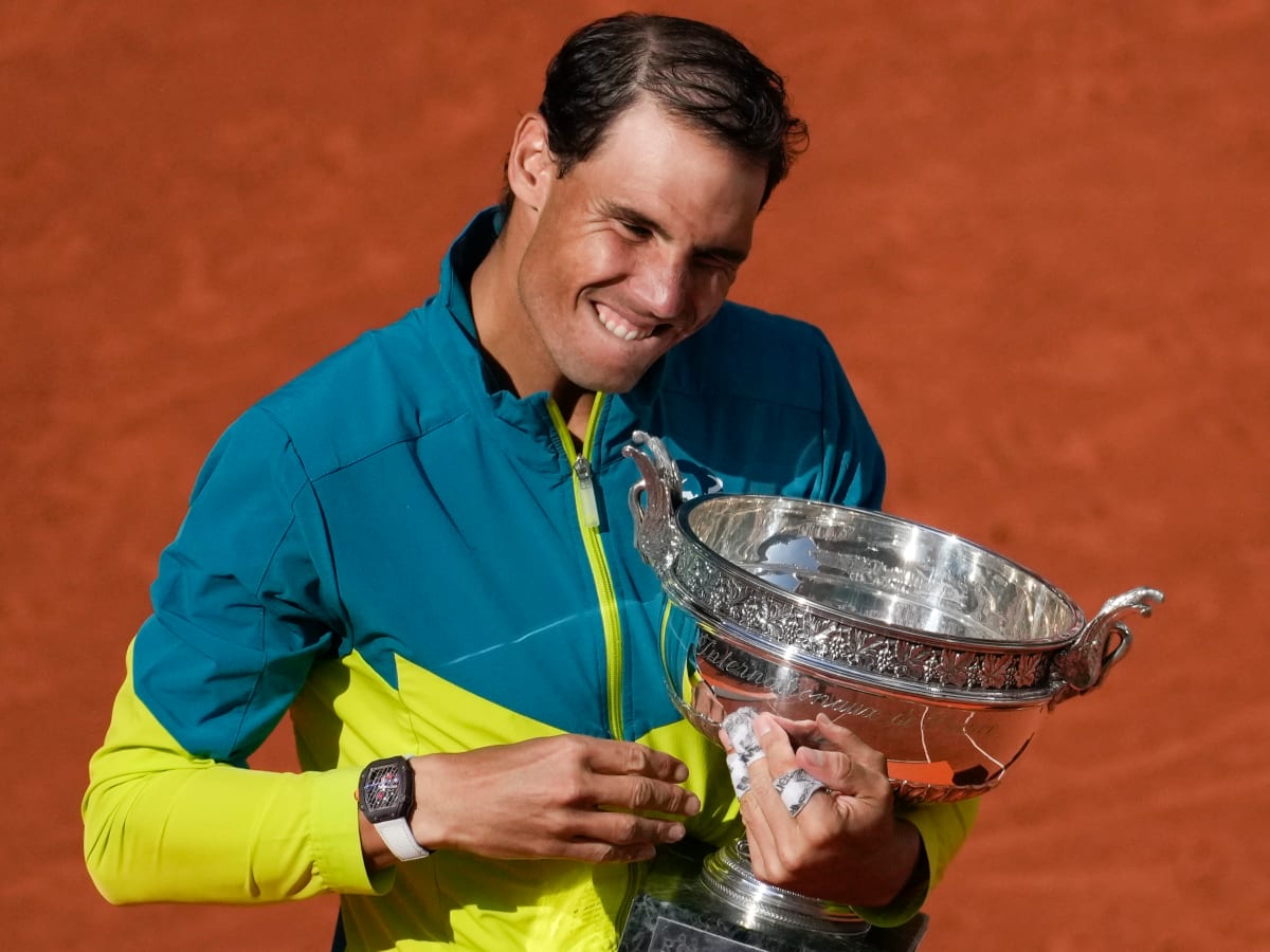 Familiar results at French Open as Nadal, Swiatek advance - The