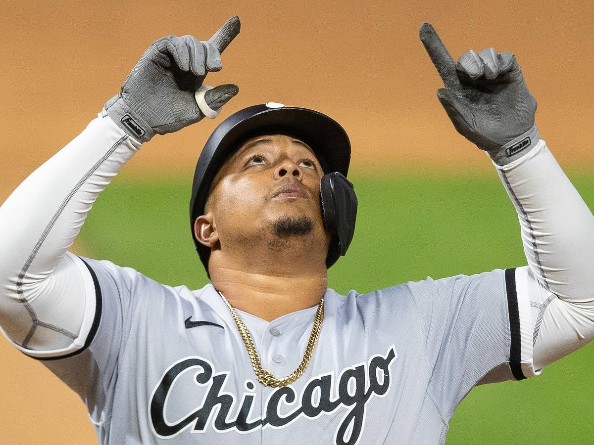 White Sox-Twins: Yermin Mercedes homers off Willians Astudillo (video) -  Sports Illustrated