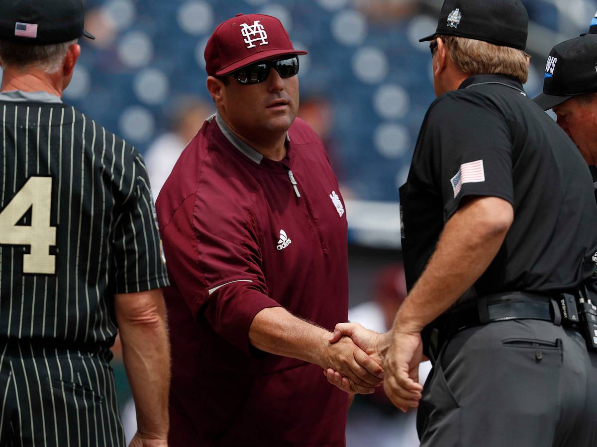 Mississippi State baseball: Chris Lemonis signs long-term contract  extension with Bulldogs - Sports Illustrated Mississippi State Football,  Basketball, Recruiting, and More
