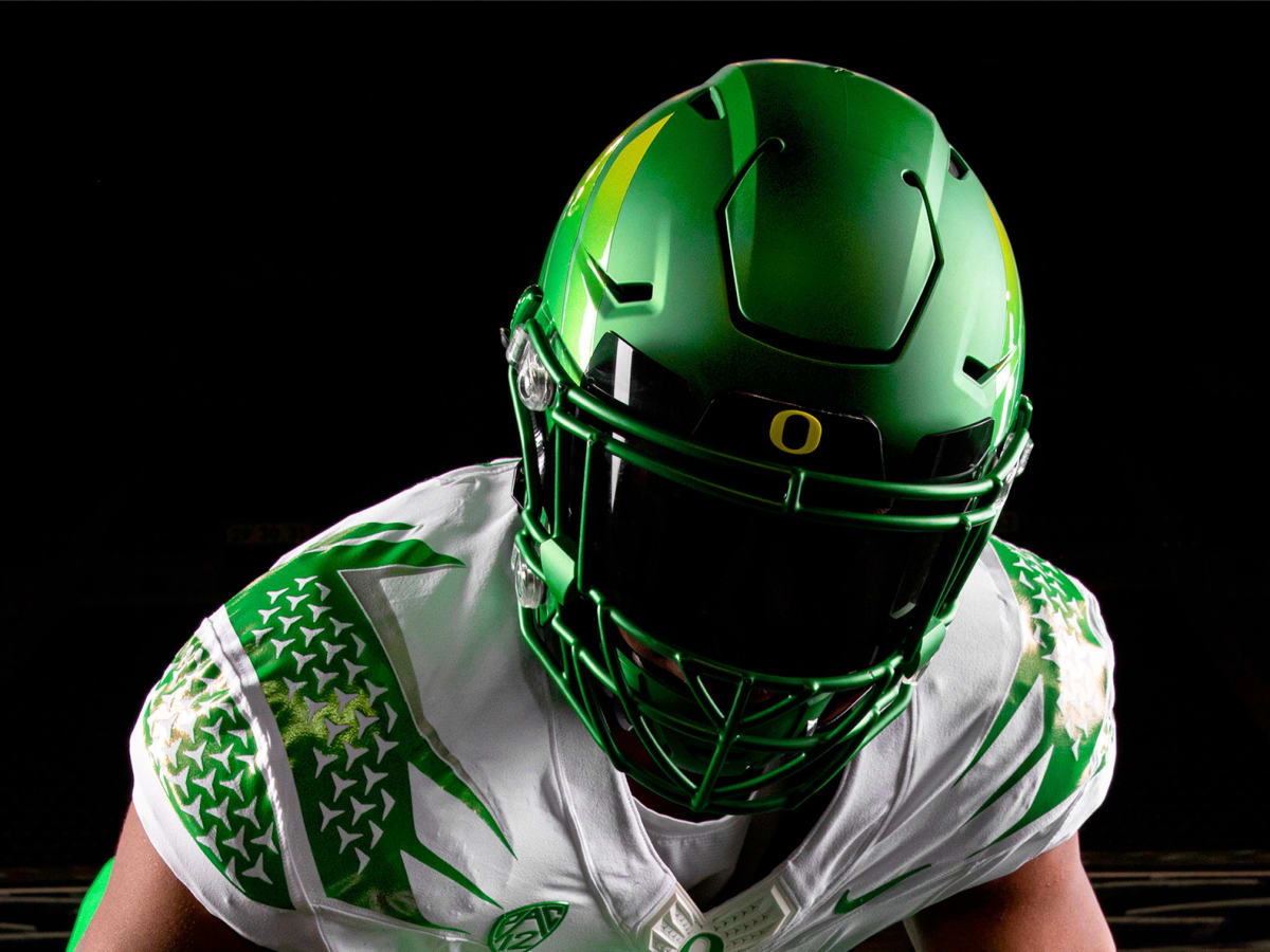 How Long Can Oregon Change Their Uniforms?